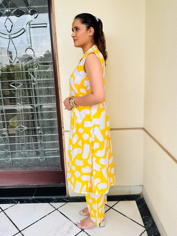 Golden_Hour_Co_Ord_Set_Yellow_Slub_Cotton
